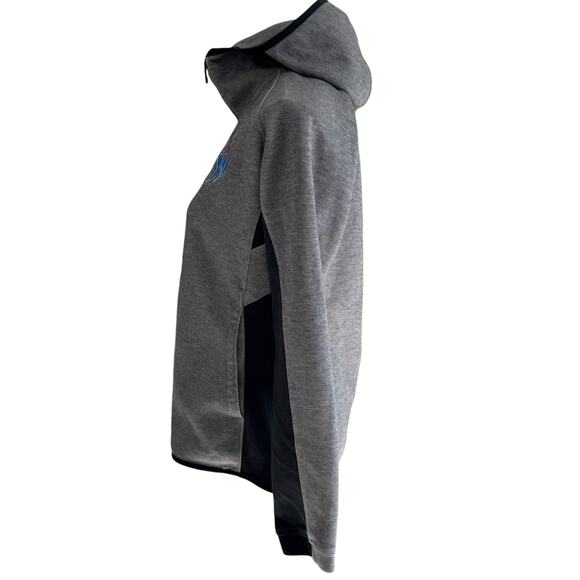 NIKE Jacket Size Medium Basketball Showtime Hoodie Wisconsin Impact Activewear - Picture 6 of 11